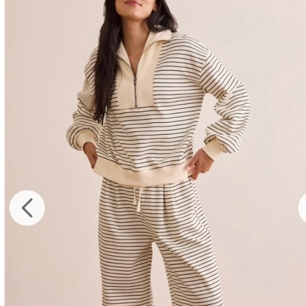 Striped Half-Zip Pullover Sweatshirt - Cream/Black